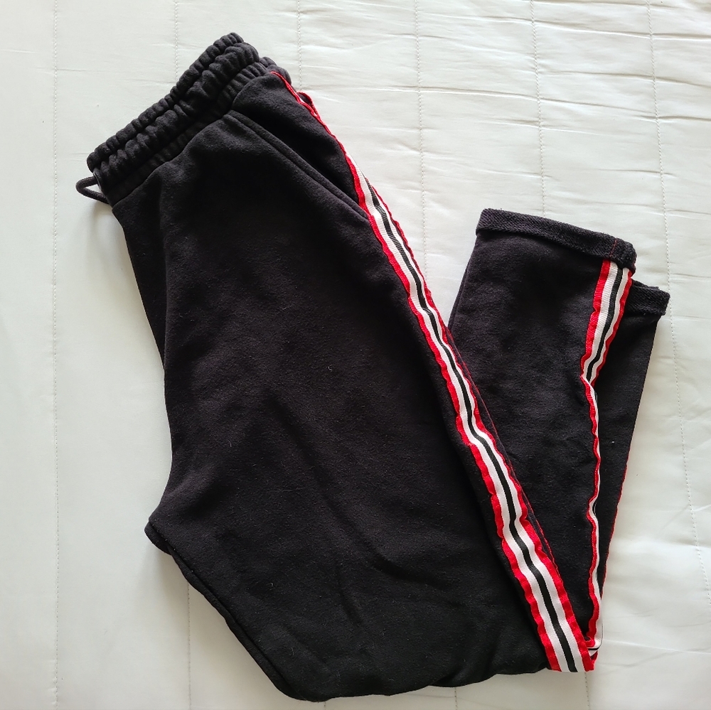 pull & bear sweatpants Taper with Side red white black striped Size small